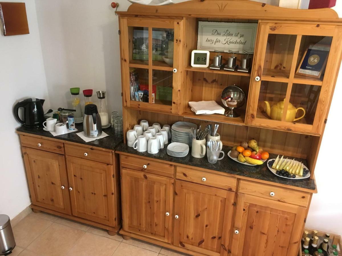 Pension Elbkiosk Kleinzadel Екстериор снимка